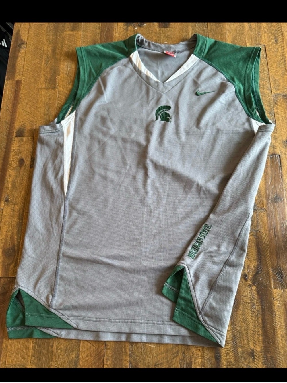 MICHIGAN STATE BASKETBALL SLEEVELESS WARM UP SHIRT NIKE TEAM ISSUED